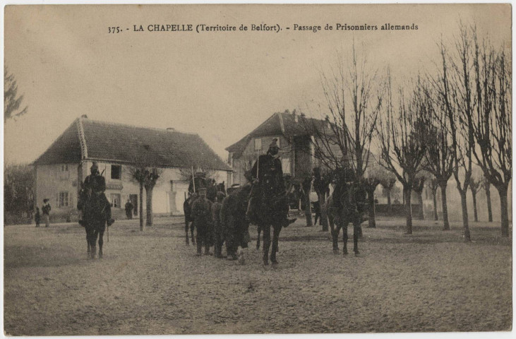 Lachapelle (Territoire de Belfort), passage de prisonniers allemands.