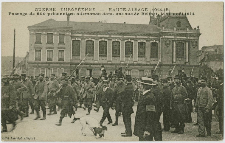 Guerre européenne, Haute-Alsace 1914-15, passage de 500 prisonniers allemands dans une rue de Belfort le 20 août 1914.