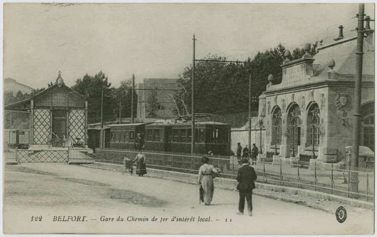 Belfort, gare du chemin de fer d'intérêt local.