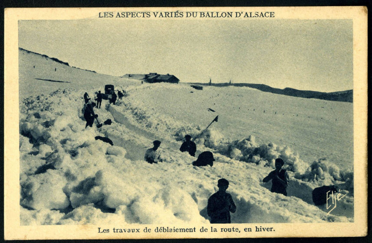 Les aspects variés du Ballon d'Alsace, les travaux de déblaiement de la route en hiver.