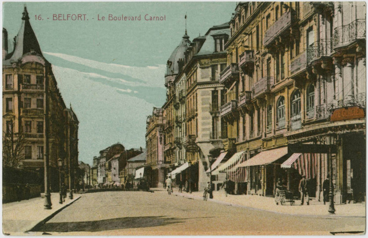 Belfort, le boulevard Carnot.