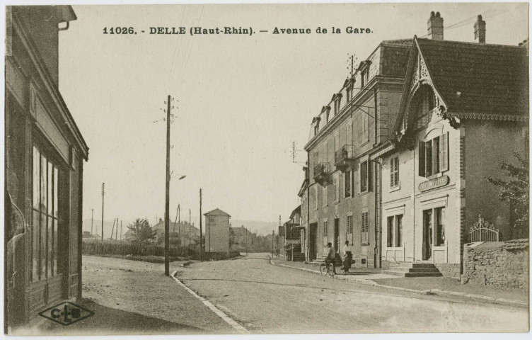 Delle (Haut-Rhin), avenue de la gare.