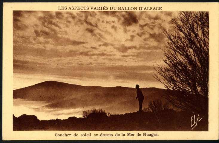 Les aspects variés du Ballon d'Alsace, coucher de soleil au-dessus de la mer de nuages.