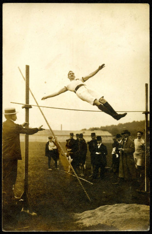Belfort, concours d'athlétisme, épreuve de saut à la perche