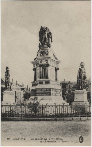 Belfort, monument des Trois Sièges, vue d'ensemble, revers.