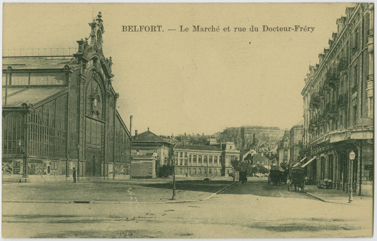 Belfort, le marché et rue du Docteur Fréry.