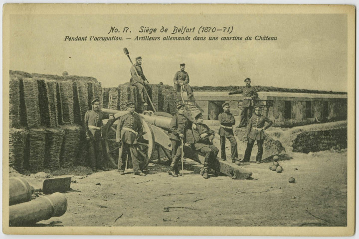Siège de Belfort (1870-71), pendant l'occupation, artilleurs allemands dans une courtine du château.