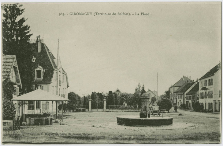 Giromagny (Territoire de Belfort), la place.