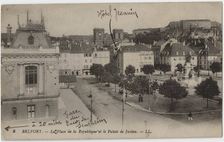 Belfort, la place de la République et le palais de justice.