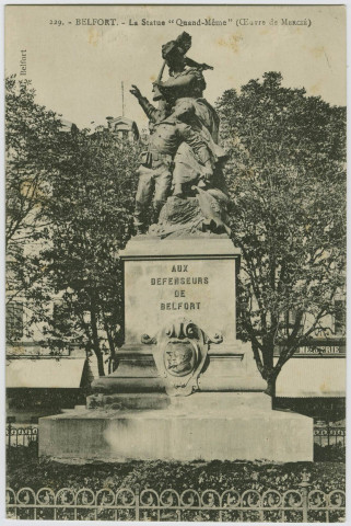 Belfort, la statue Quand-Même (œuvre de Mercié).