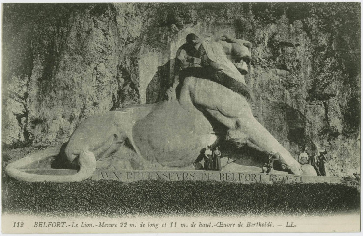 Belfort, le Lion (mesure 22 m. de long et 11 m. de haut), œuvre de Bartholdi.