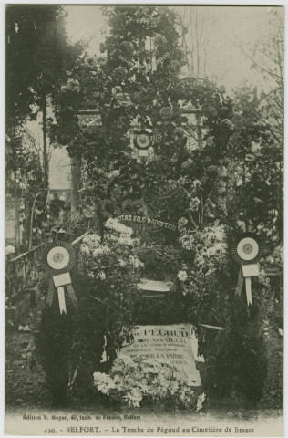 Belfort, la tombe de Pégoud au cimetière de Brasse.