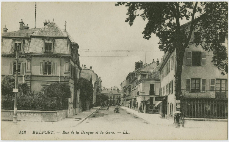 Belfort, rue de la Banque et la gare.