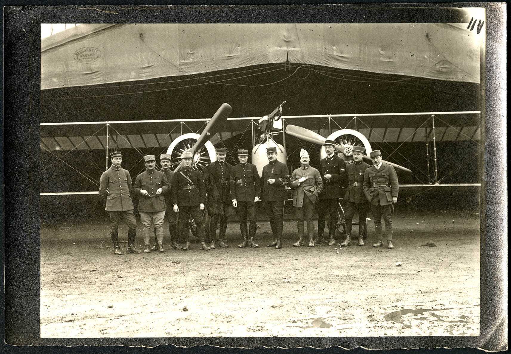 Belfort, Centre aéronautique militaire, Champ-de-Mars (Parc-à-Ballons), les pilotes de l'escadrille C 61, février 1916.