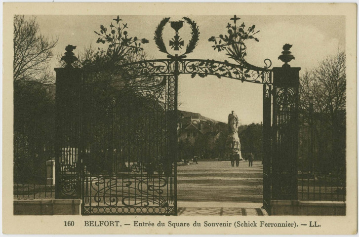 Belfort, entrée du square du Souvenir (Schick Ferronnier).