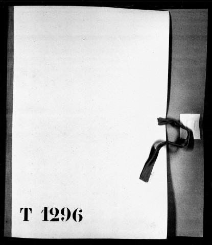 Procédures contre les sieurs Riche, Flottat, etc., propriétaires des moulins de Saint-Dizier, Delle et Réchésy (1833-1834), Welté, notaire et acquéreur de divers biens dans l'ancienne seigneurie de Delle (1831-1838), Nizole avoué à Belfort (1826-1845).