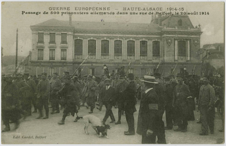 Guerre européenne, Haute Alsace 1914-15, passage de 500 prisonniers allemands dans une rue de Belfort, le 20 août 1914.
