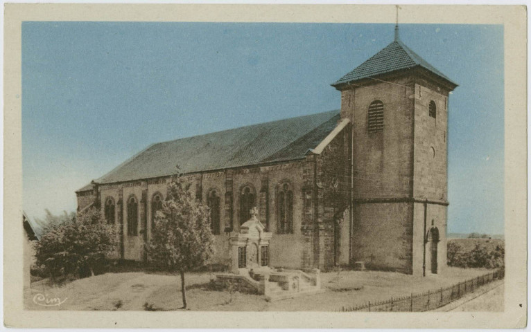 Etueffont-Haut (Ter. De Belfort), l’église et le monument aux Morts.