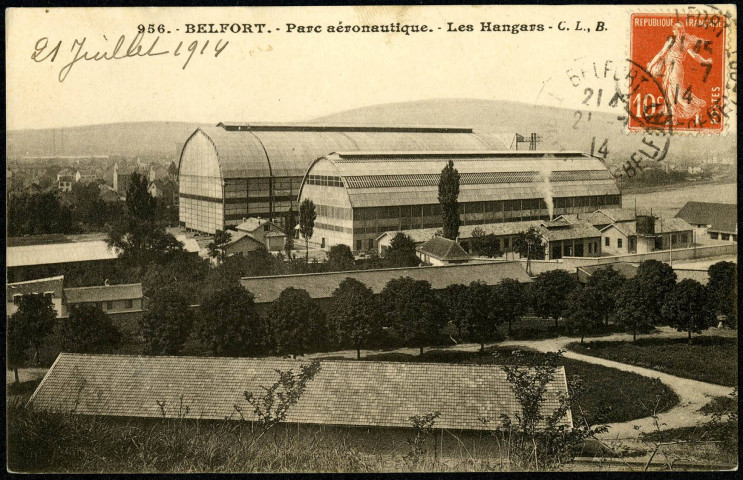 Belfort, parc aéronautique, les hangars.
