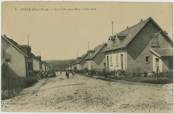 Delle (Haut-Rhin), les cités nouvelles, une rue.