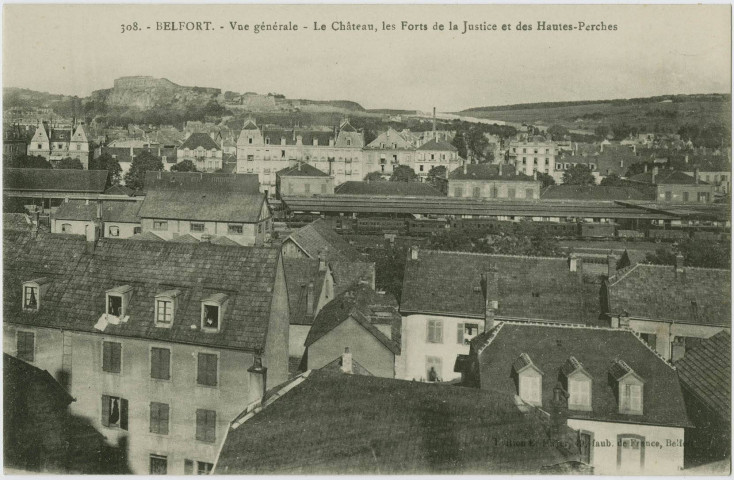 Belfort, vue générale, le château, les forts de la Justice et des Hautes-Perches.