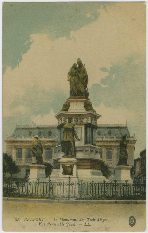 Belfort, le monument des Trois Sièges, vue d'ensemble (face).