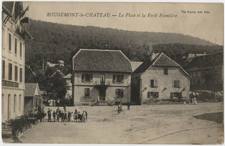 Rougemont-le-Château, la place et la forêt frontière.
