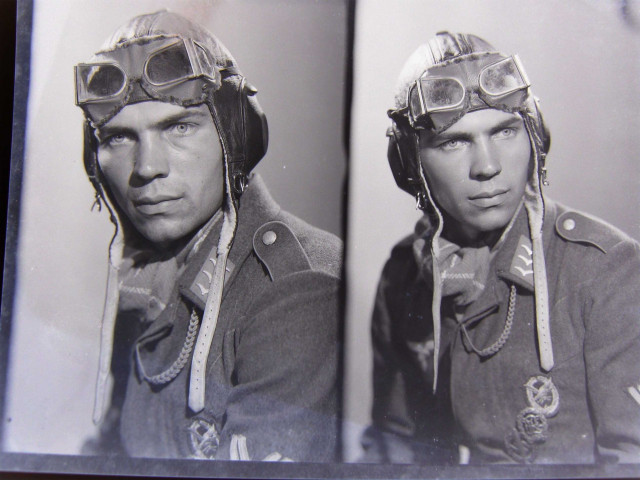 Double cliché d'un sergent de la Luftwaffe : négatif souple 12,6x17,6 cm.