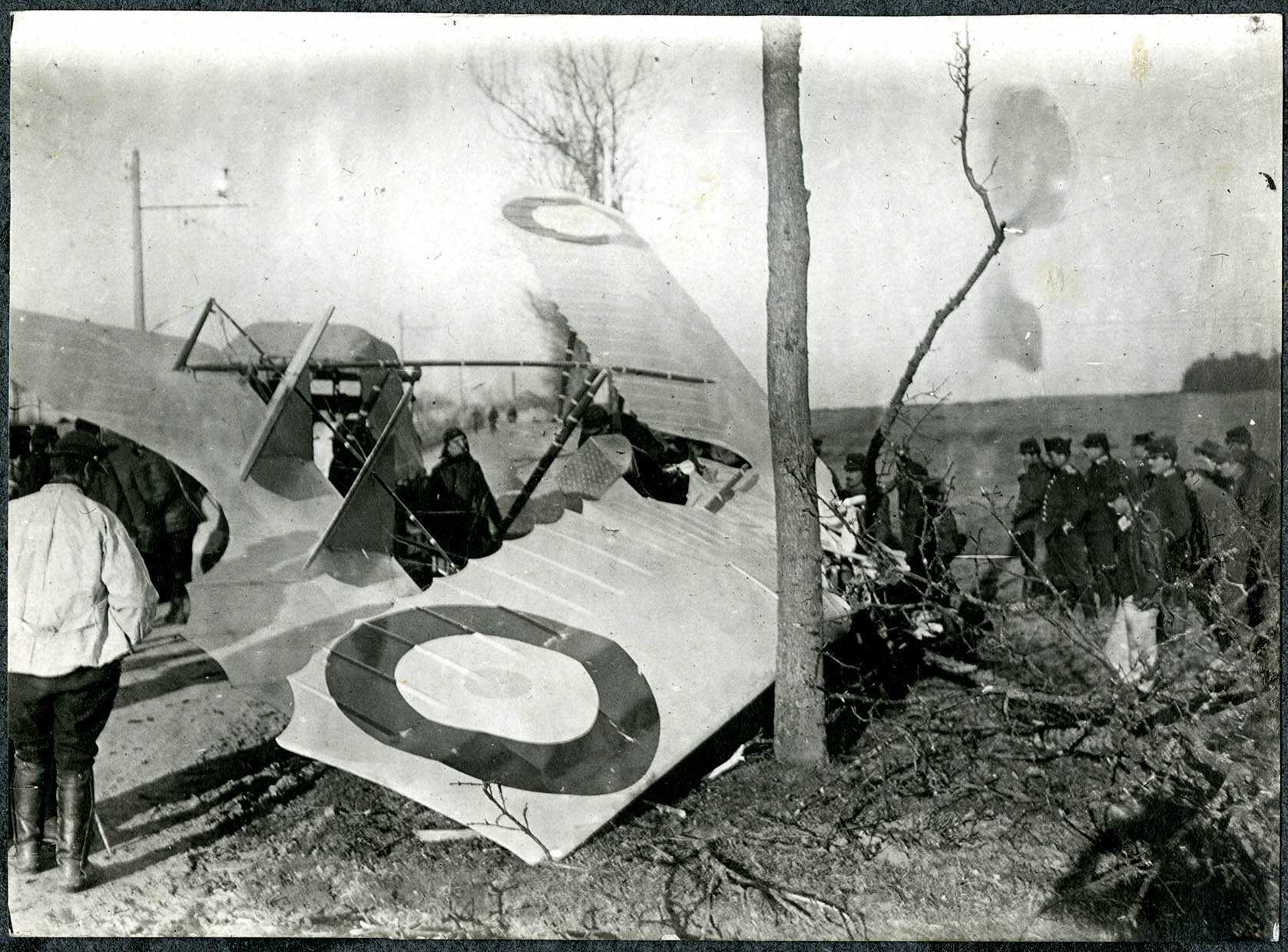 Lachapelle-sous-Rougemont, accident d'un avion bombardier français, mars 1915.