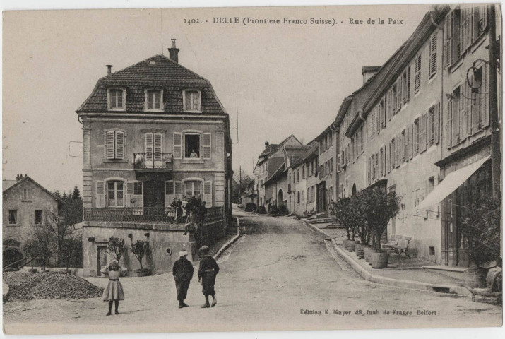 Delle (frontière Franco Suisse), rue de la Paix.