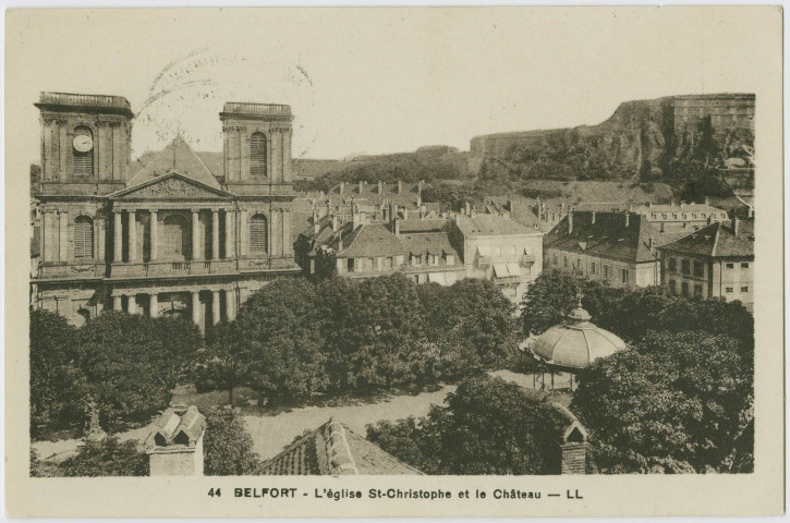 Belfort, l'église St-Christophe et le château.