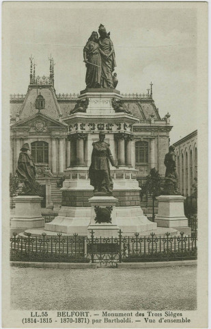 Belfort, monument des Trois Sièges (1814, 1815, 1870-1871) par Bartholdi, vue d'ensemble.