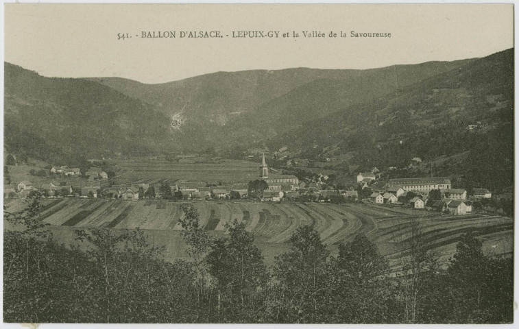 Ballon d’Alsace, Lepuix-Gy (Territoire-de-Belfort, France) et la vallée de la Savoureuse.